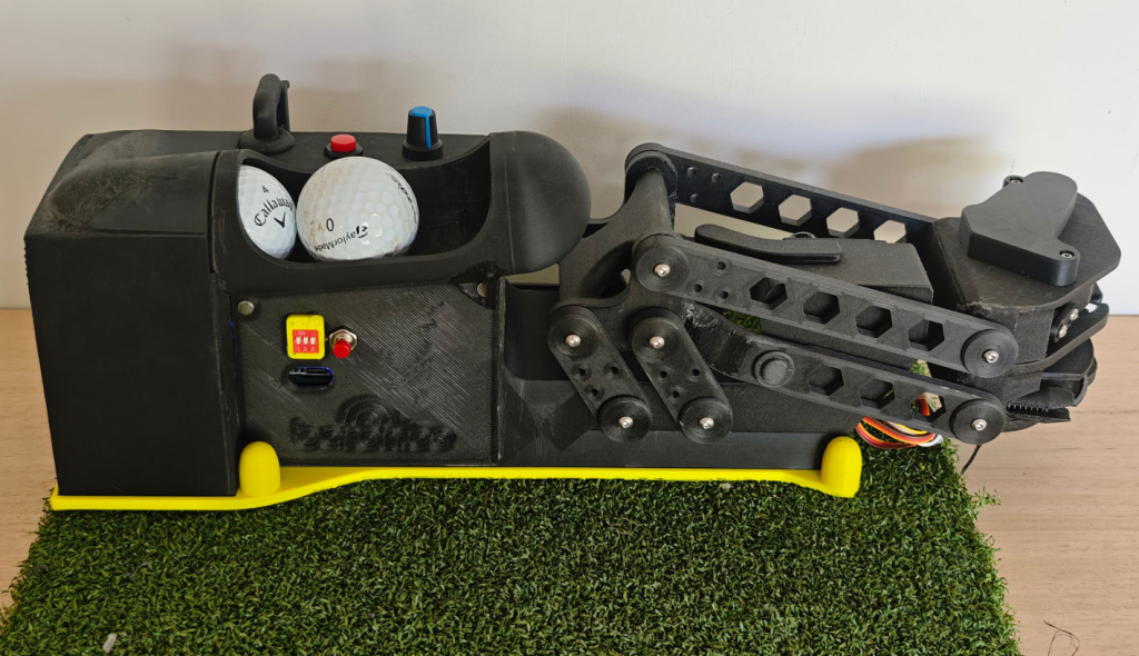Electronic golf tee
